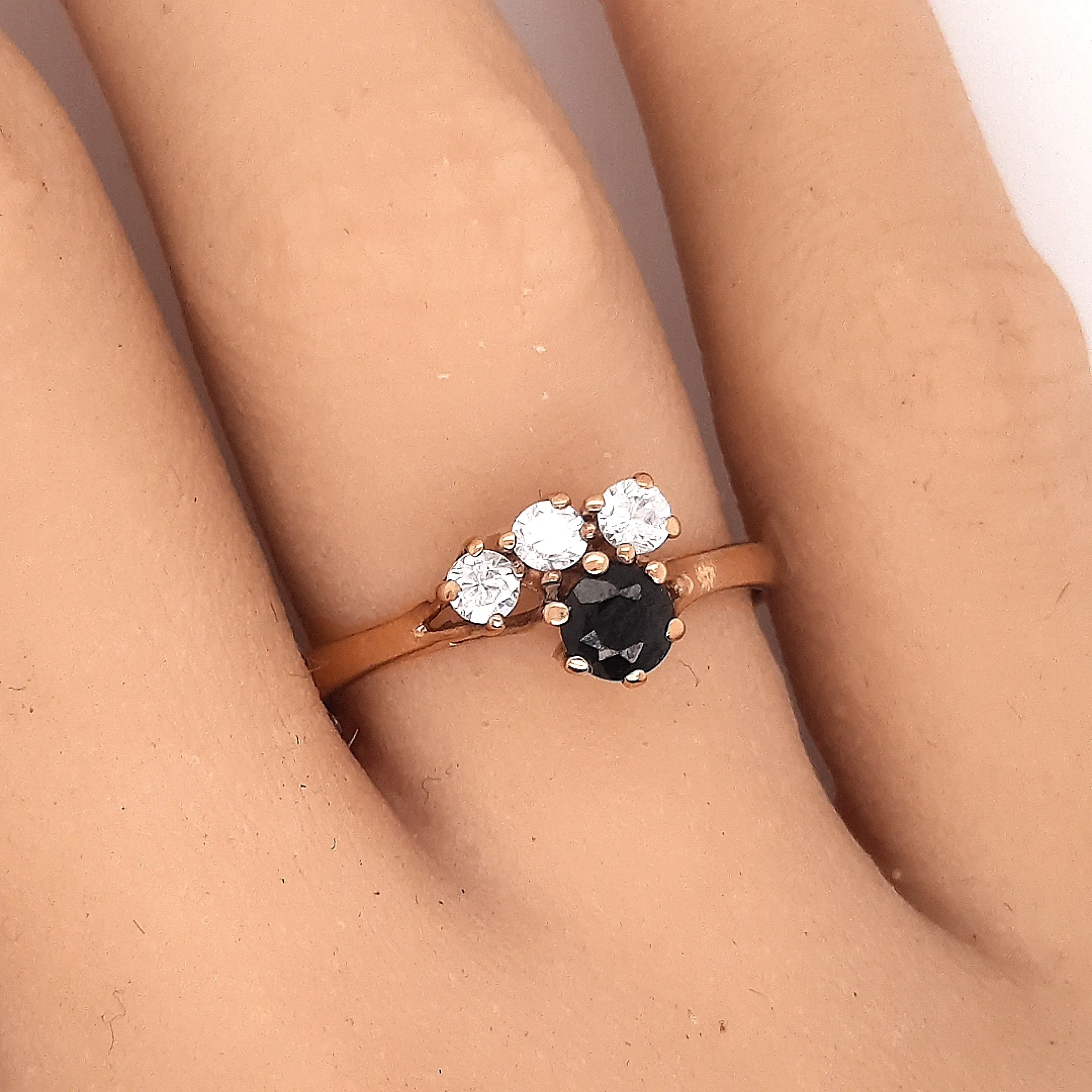 9ct Yellow Gold Sapphire & Cubic Zirconia Ring