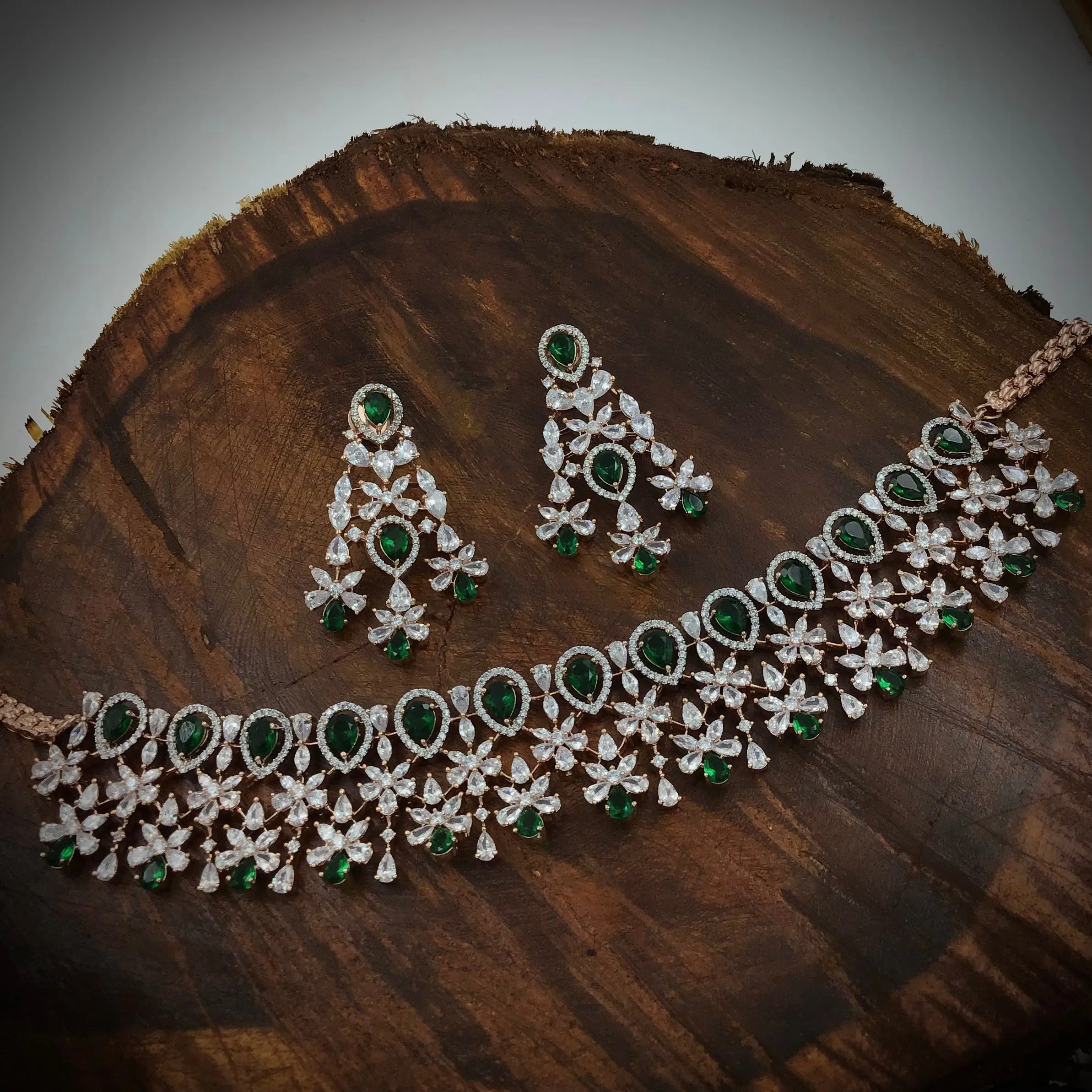 Designer Zircon/AD Choker Necklace Set 18498-5680