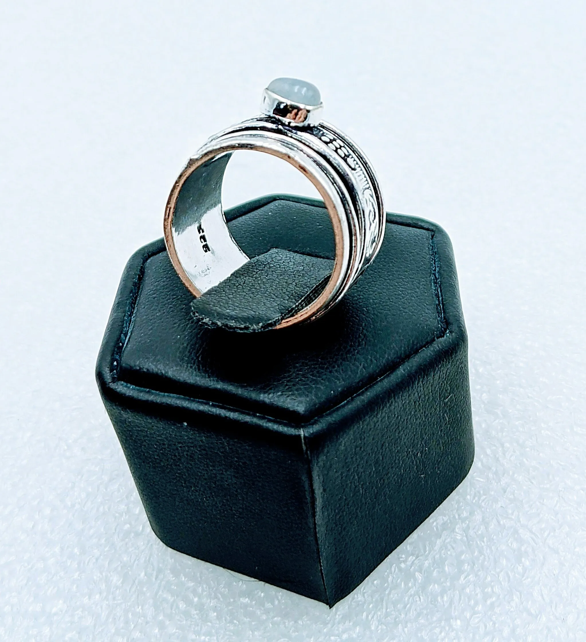 Moonstone, 925 Sterling Silver spinner Ring, Size 7- local pick up