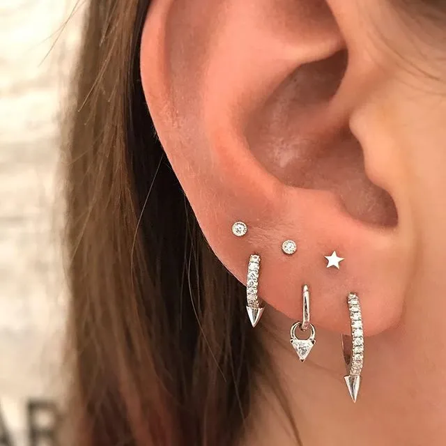 Scalloped Set Genuine Diamond Threaded Stud Earring by Maria Tash in 18K Rose Gold. Flat Stud.